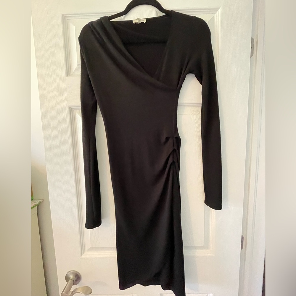 Aritzia Wilfred Free faux wrap dress